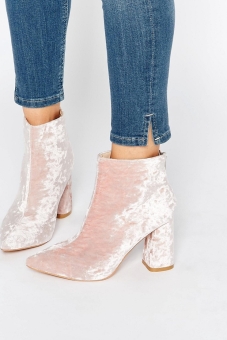 Daisy Street Pink Crushed Velvet Point Heeled Ankle