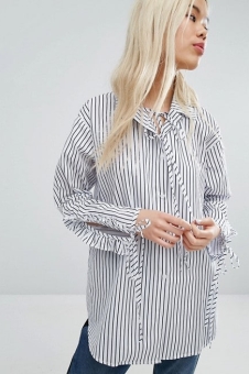 STYLENANDA Relaxed Oversized Shirt With Ruched Sleeves in Stripe