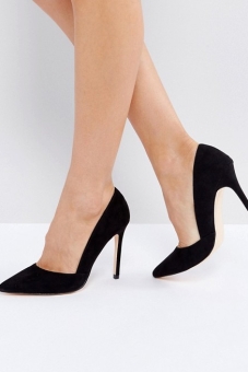 London Rebel Pointed Court Shoe