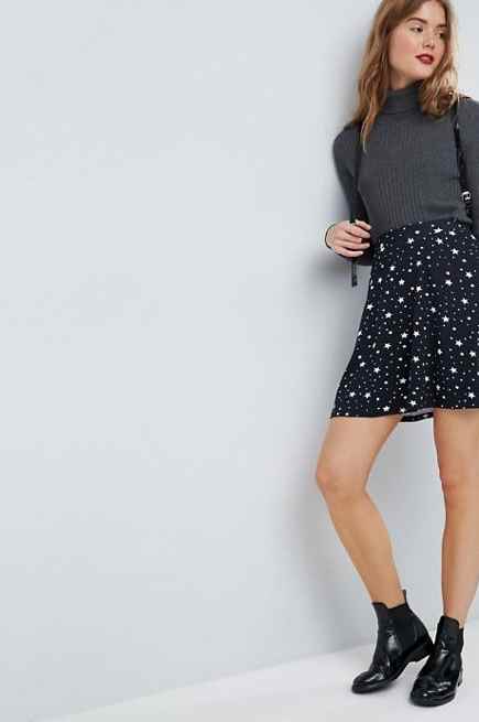 audit suffering Graph 10 Cute Skirt Outfits You'll Wear All Year Long - The Trend Spotter