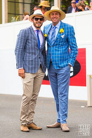Photo by <a href="https://www.thetrendspotter.net/about"rel="nofollow" target="_blank">Colin Gold</a> Melbourne Cup 2014 Street Style