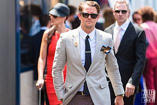 Photo by <a href="https://www.thetrendspotter.net/about"rel="nofollow" target="_blank">Colin Gold</a> The Best Street Style from Emirates Stakes Day 2014