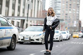 Photo by <a href="http://www.fashionwirepress.com//"rel="nofollow" target="_blank"> Vincenzo Grillo for FashionWirePress</a>
