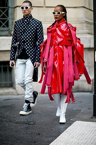 Photo by <a href="http://www.fashionwirepress.com" rel="nofollow" target="_blank">FashionWirePress</a>