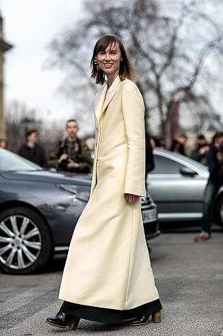 Photo by <a href="http://www.fashionwirepress.com" rel="nofollow" target="_blank">FashionWirePress</a>