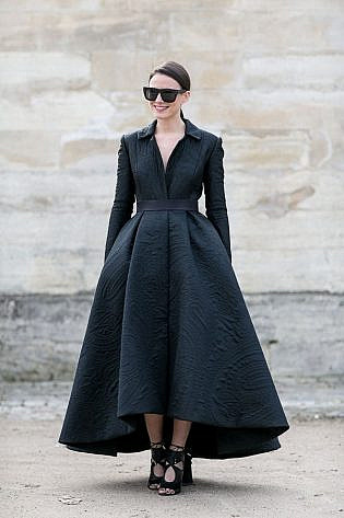 Photo by <a href="http://www.fashionwirepress.com" rel="nofollow" target="_blank">FashionWirePress</a>