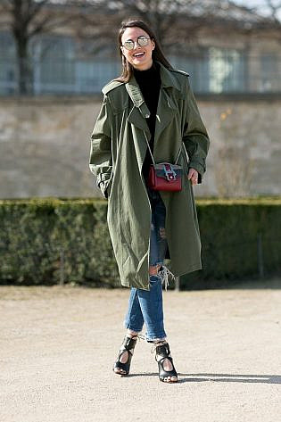 Photo by <a href="http://www.fashionwirepress.com" rel="nofollow" target="_blank">FashionWirePress</a>
