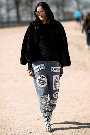 Photo by <a href="http://www.fashionwirepress.com" rel="nofollow" target="_blank">FashionWirePress</a>