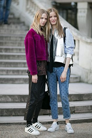 Photo by <a href=" http://bit.ly/1OkDrPJ" rel="nofollow" target="_blank">Vincenzo Grillo</a> Models off Duty Paris Fashion Week AW 2015