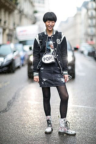 Photo by <a href=" http://bit.ly/1OkDrPJ" rel="nofollow" target="_blank">Vincenzo Grillo</a> Models off Duty Paris Fashion Week AW 2015