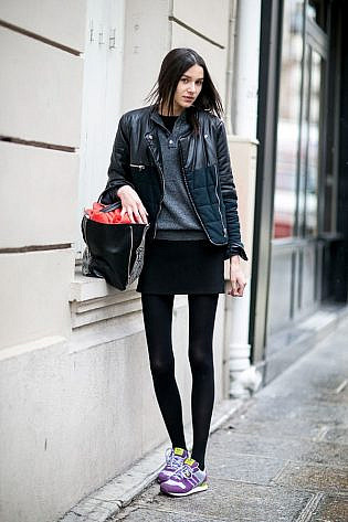 Photo by <a href=" http://bit.ly/1OkDrPJ" rel="nofollow" target="_blank">Vincenzo Grillo</a> Models off Duty Paris Fashion Week AW 2015