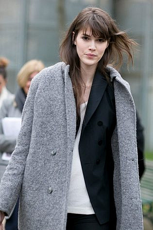 Photo by <a href=" http://bit.ly/1OkDrPJ" rel="nofollow" target="_blank">Vincenzo Grillo</a> Models off Duty Paris Fashion Week AW 2015
