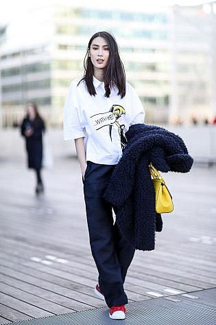 Photo by <a href=" http://bit.ly/1OkDrPJ" rel="nofollow" target="_blank">Vincenzo Grillo</a> Models off Duty Paris Fashion Week AW 2015
