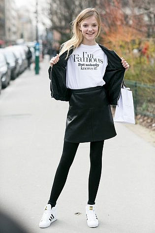 Photo by <a href=" http://bit.ly/1OkDrPJ" rel="nofollow" target="_blank">Vincenzo Grillo</a> Models off Duty Paris Fashion Week AW 2015
