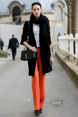 Photo by <a href=" http://bit.ly/1OkDrPJ" rel="nofollow" target="_blank">Vincenzo Grillo</a> Models off Duty Paris Fashion Week AW 2015