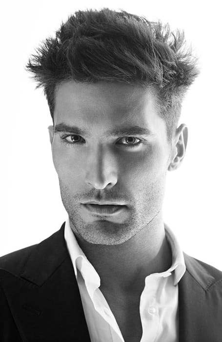 Medium Length Mens Hairstyles - Haircuts For Men With Straight Hair 2