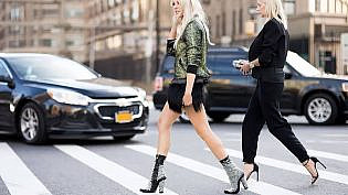 how to walk in heels
