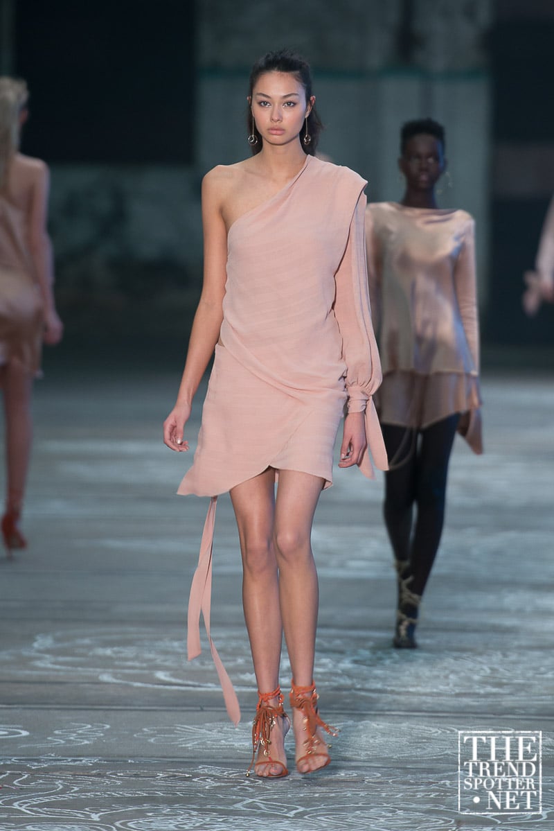 bec and bridge rent the runway