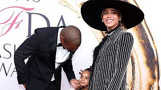 Beyonce-CFDA-Fashion-Awards-2016-Pictures