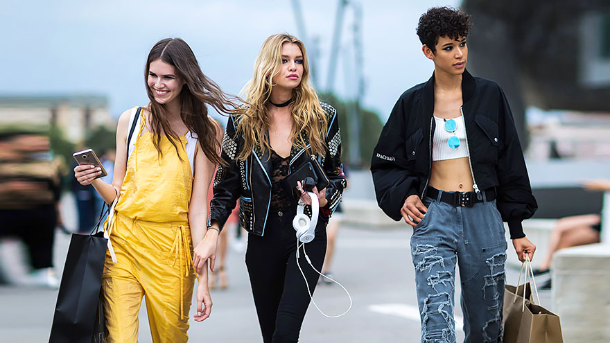 10 Best Women's Street Style Trends from Men's Fashion Week SS 17