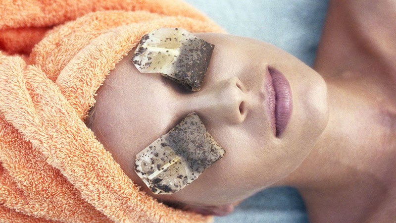 Teabag Treatment for Under-Eye Bags