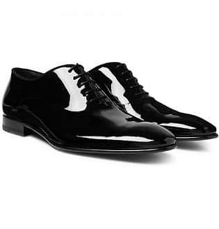 black dressing shoes