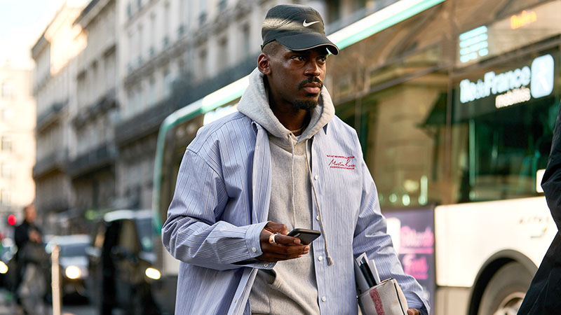 red baseball cap outfit