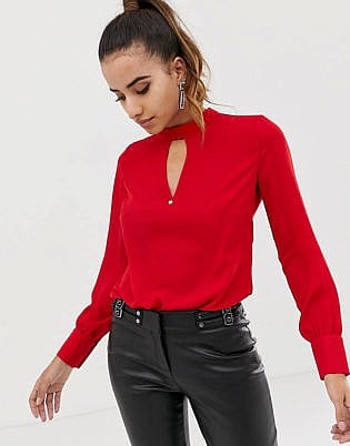 Morgan Plunge Front Body In Red
