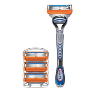 Gillette Fusion5 Men's Razor Handle + 4 Blade Refills