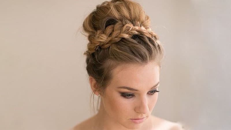 prom hairstyles bun