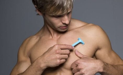 How to Properly Shave Your Chest the Right Way