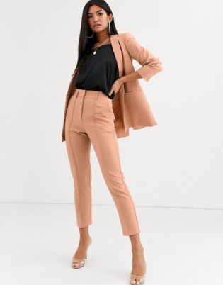 smart casual interview wear female