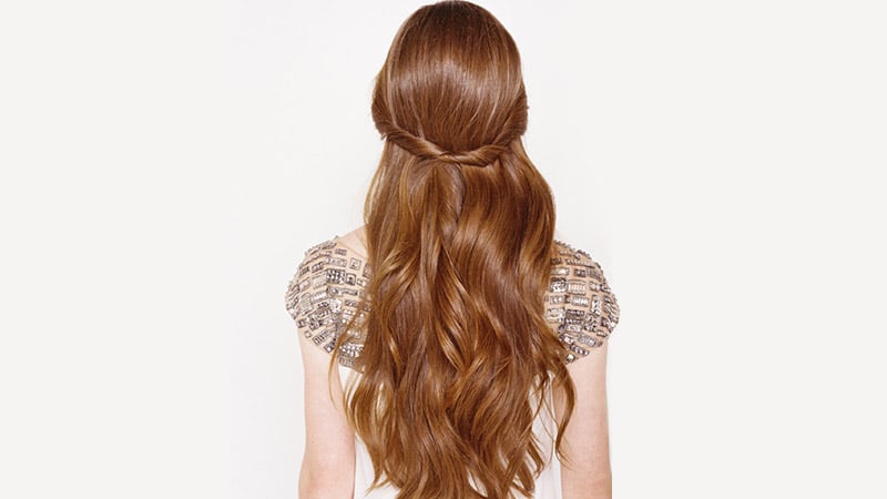 50 Stunning Prom Hairstyles For 21 The Trend Spotter