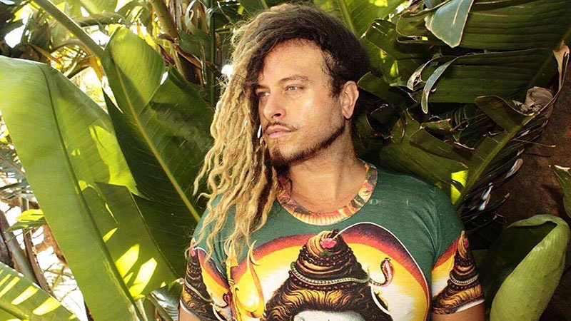 10 Awesome Dreadlock Hairstyles For Men The Trend Spotter