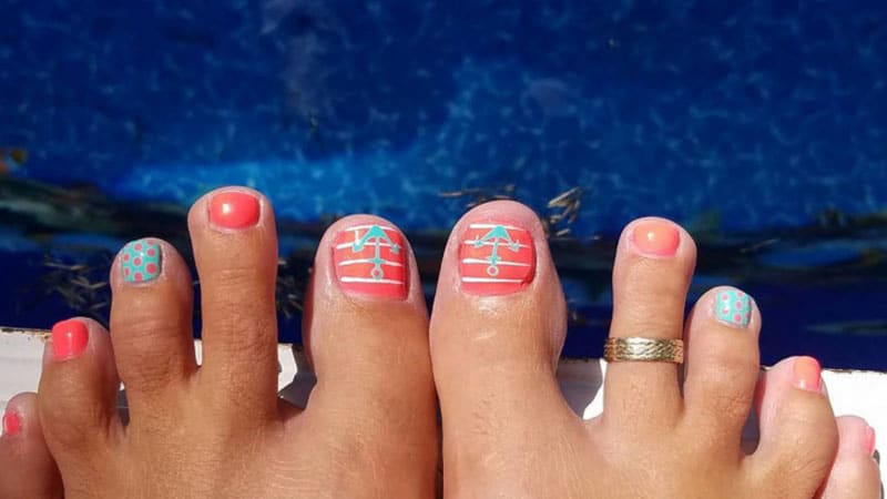 20 Cute And Easy Toenail Designs For Summer The Trend Spotter