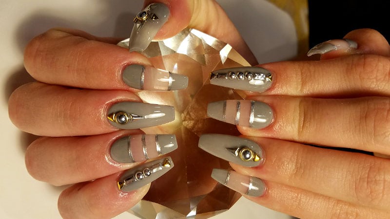 20 Beautiful Coffin Shape Nail Designs The Trend Spotter
