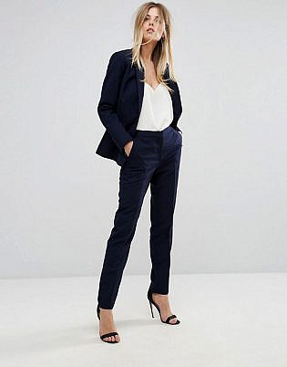 casual office attire female