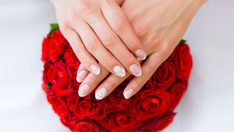 30 Classy Wedding Nail Art Design Ideas for Elegant Brides 2023