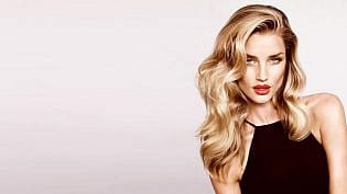 20 Stunning Deep Side Part Hairstyles 3