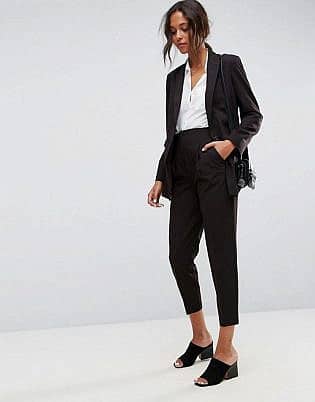 shoes to wear with suit women