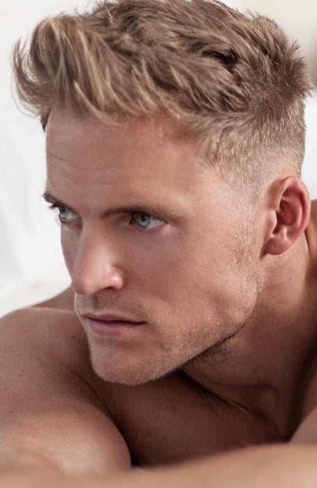 30 Sexy Blonde Hairstyles For Men In 2020 The Trend Spotter