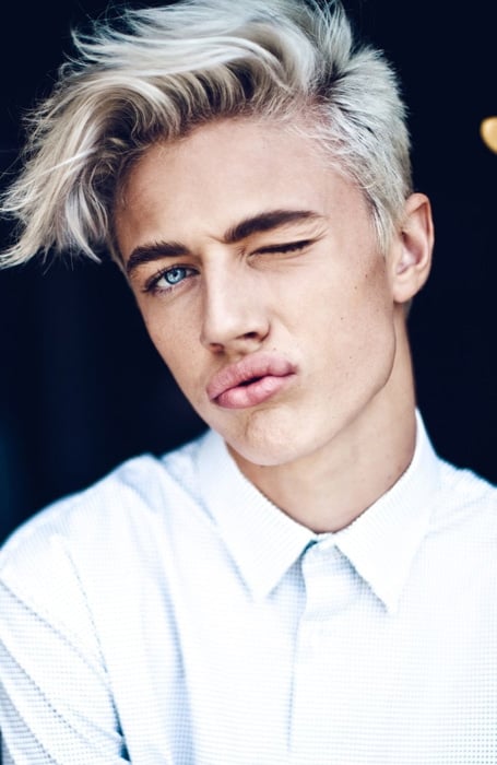 30 Sexy Blonde Hairstyles For Men In 2020 The Trend Spotter