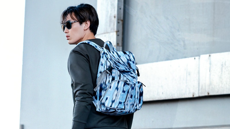 Crumpler Crop