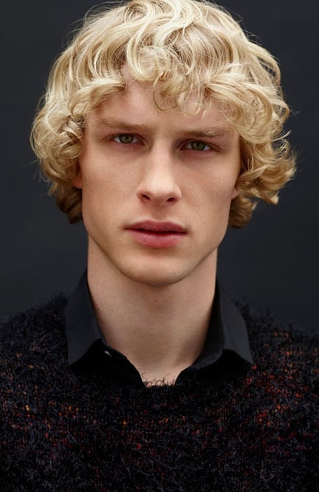 30 Cool Platinum Blonde Hairstyles for Men