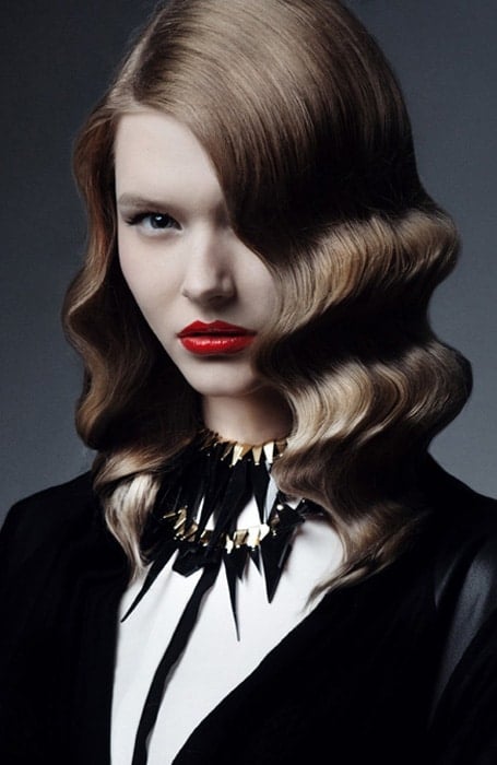 Deep Side Part With Sculptural Waves