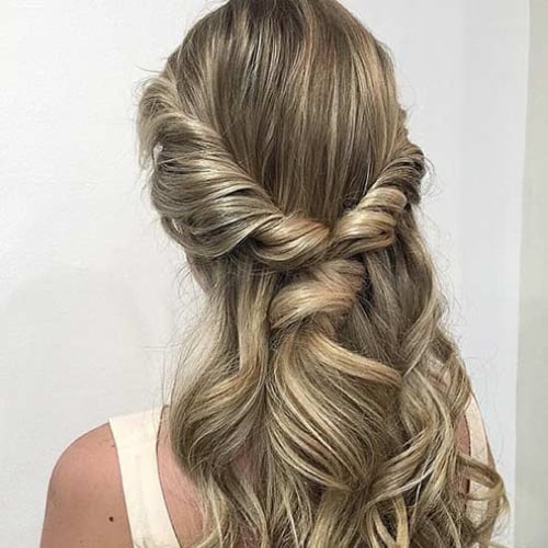 15 Beautiful Hairstyles for Bridesmaids - The Trend Spotter