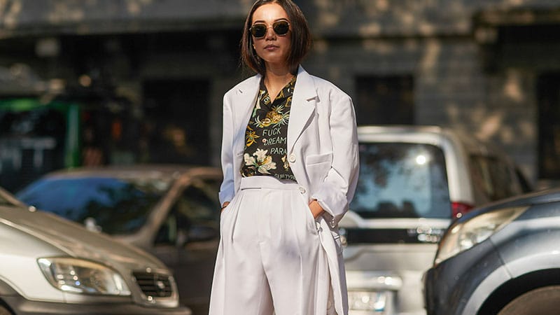 All White Party Outfit Ideas For Women: Street Style Inspiration 2019//  Long sleeve white bo…