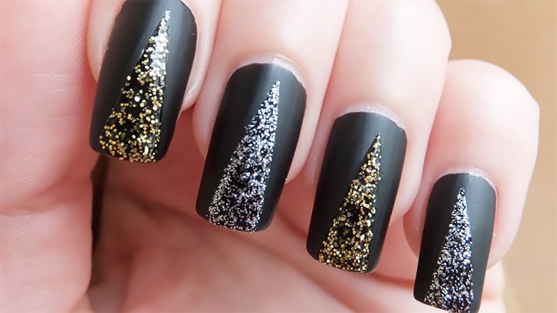 Matte Glitter Nails