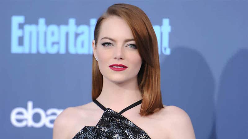 Emma Stone Wavy Golden Blonde Loose Waves Hairstyle  Steal Her Style