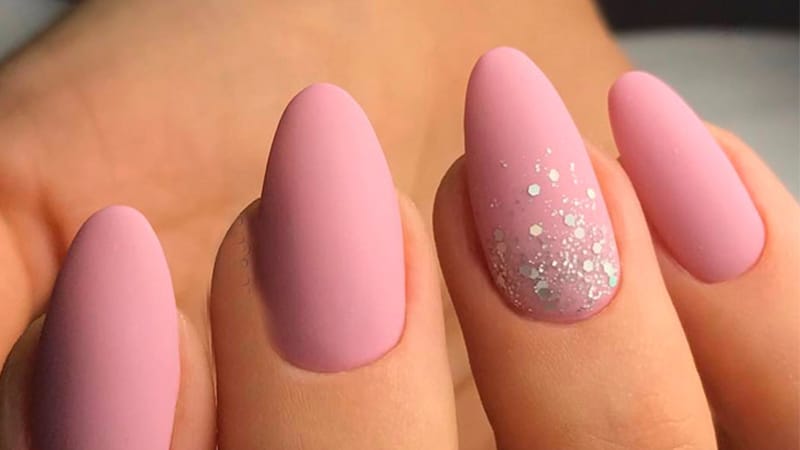 5. Light Pink and Black Matte Ombre Nails - wide 7